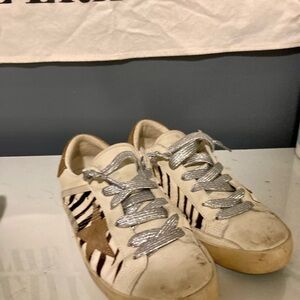 golden goose superstar zebra